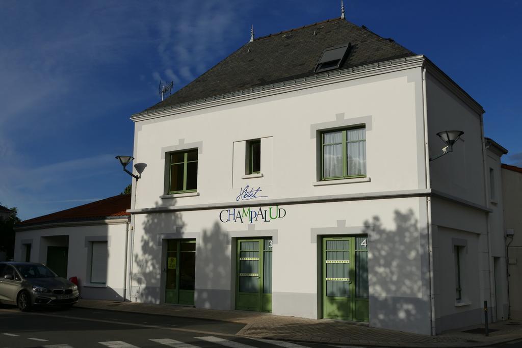 Logis Hotels Le Champalud Restaurant La Citadelle Oree-d'Anjou Exterior foto